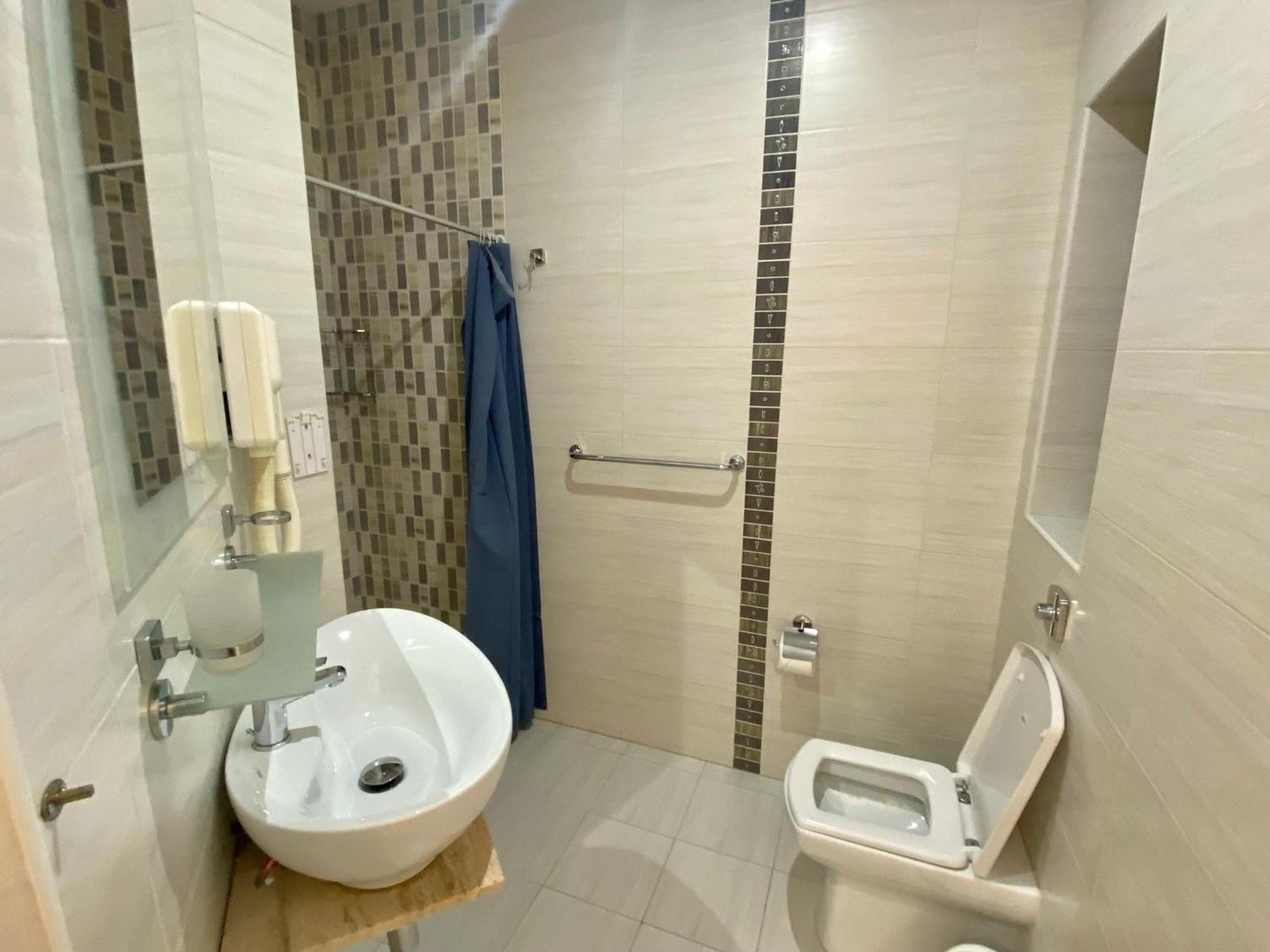 Malta Paradise Central Accomodation Otel Saint Julian's Dış mekan fotoğraf