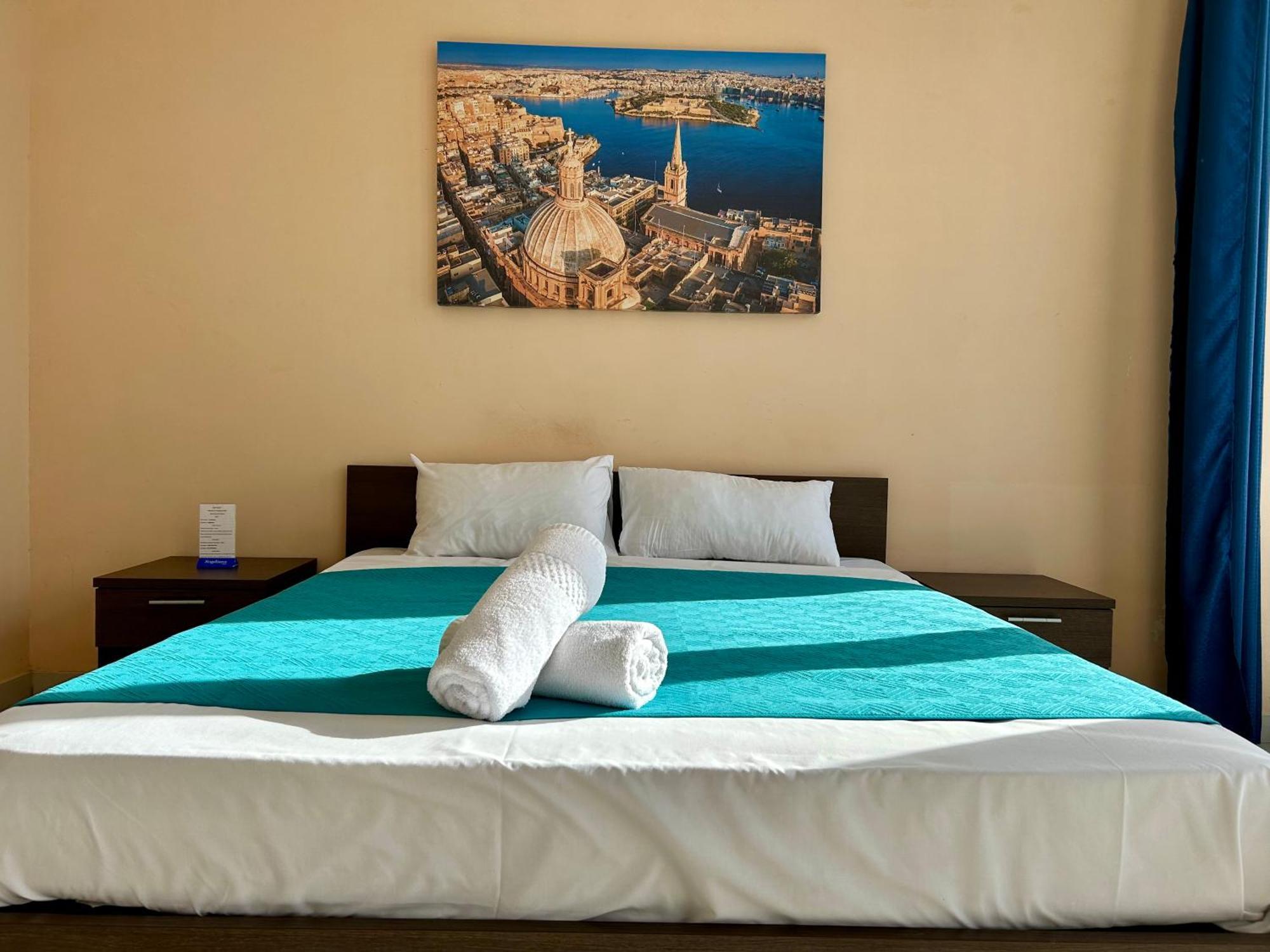 Malta Paradise Central Accomodation Otel Saint Julian's Dış mekan fotoğraf