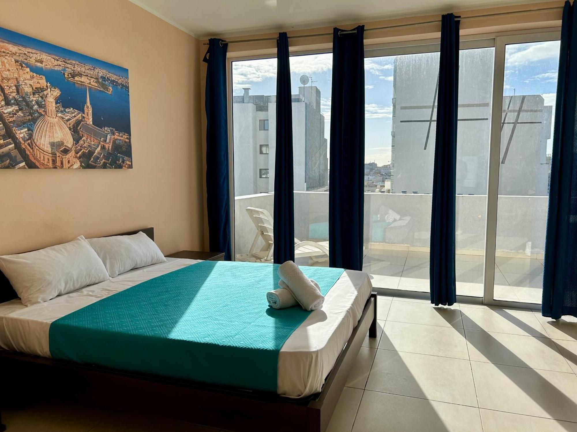 Malta Paradise Central Accomodation Otel Saint Julian's Dış mekan fotoğraf